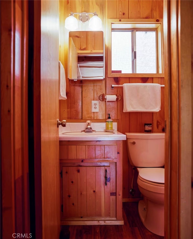 https://media.crmls.org/medias/94602469-a6f6-4dbc-b7f2-b1d22fa054c3.jpg?preset=X-Large