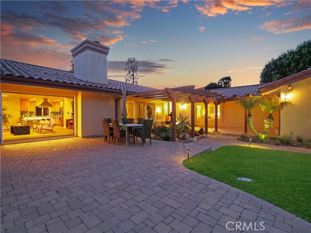 Detail Gallery Image 2 of 44 For 30256 Avenida Selecta, Rancho Palos Verdes,  CA 90275 - 4 Beds | 3 Baths