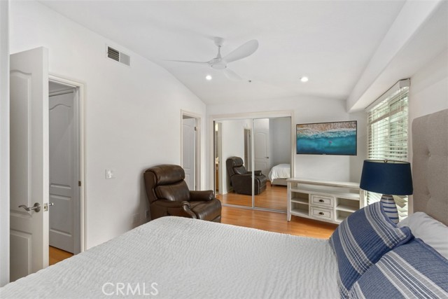 Detail Gallery Image 19 of 23 For 2101 E 15th St #7,  Newport Beach,  CA 92663 - 2 Beds | 1/1 Baths
