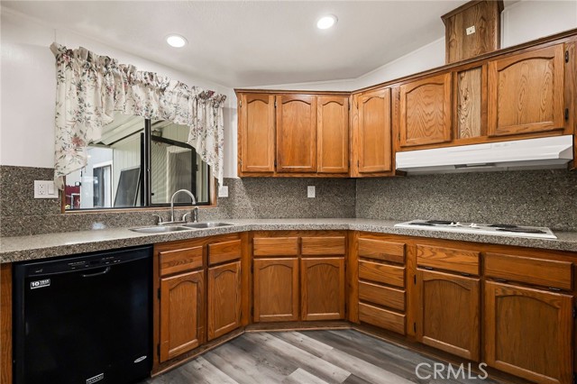 Detail Gallery Image 13 of 43 For 3835 Gardiner Ferry Rd #94,  Corning,  CA 96021 - 2 Beds | 2 Baths