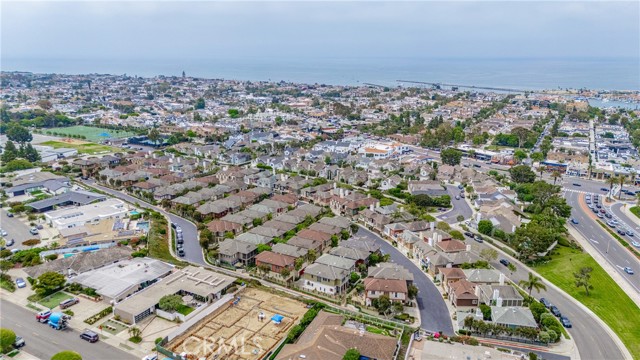 Detail Gallery Image 54 of 54 For 2616 Bungalow Pl, Corona Del Mar,  CA 92625 - 2 Beds | 2/1 Baths