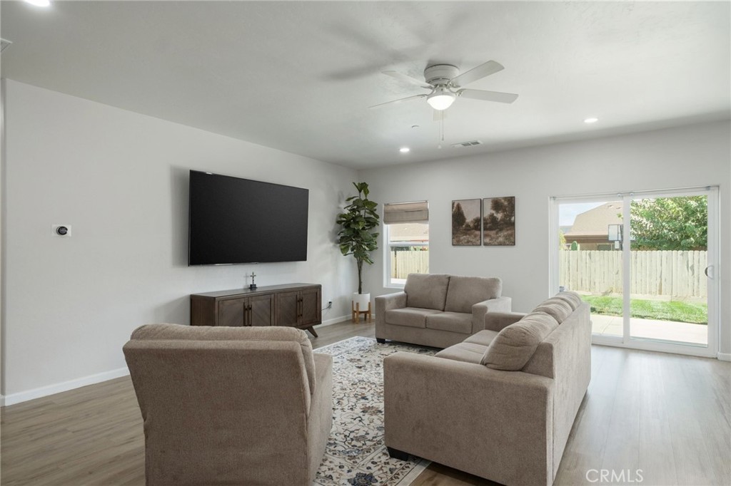 MLS #FR25228157 image #5