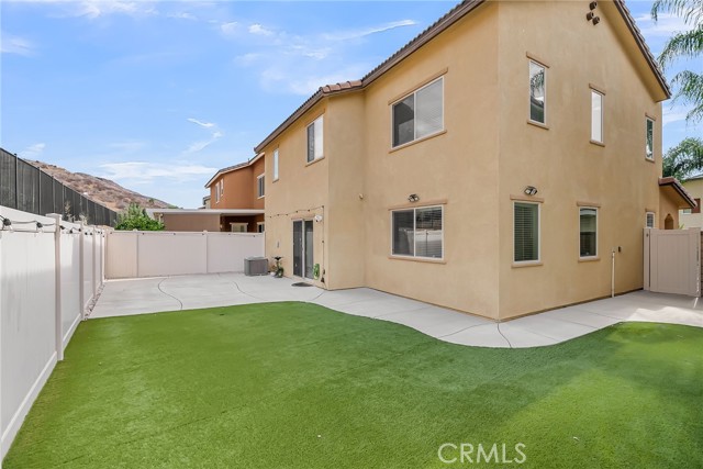 34234 Parkside Drive, Lake Elsinore CA: https://media.crmls.org/medias/94625907-e5ac-4e77-b42f-a36ec91de207.jpg