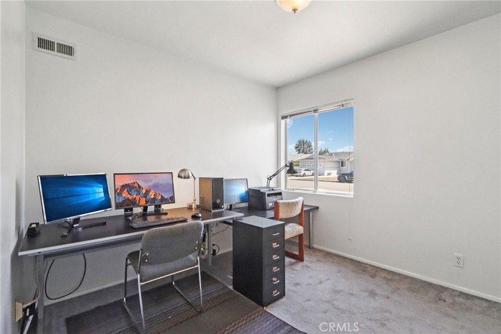 MLS #OC25176543 img 24