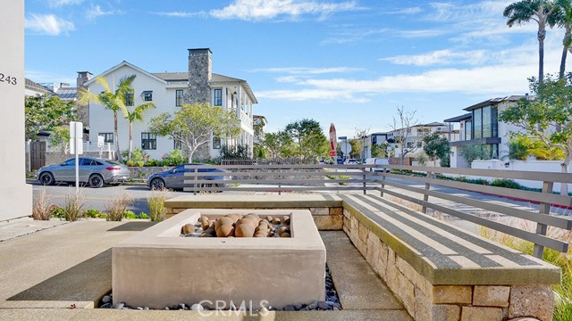 Detail Gallery Image 25 of 61 For 243 Poppy Ave, Corona Del Mar,  CA 92625 - 4 Beds | 3/1 Baths