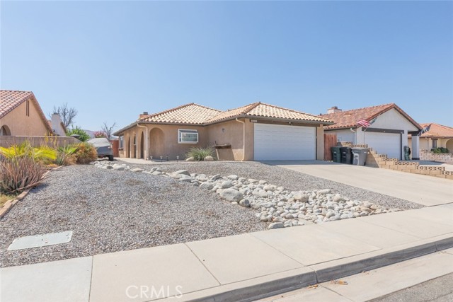 Detail Gallery Image 2 of 23 For 3999 Roxbury Dr, Hemet,  CA 92545 - 2 Beds | 2 Baths