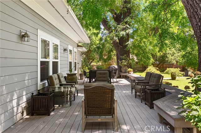 2176 Bidwell Avenue, Chico CA: https://media.crmls.org/medias/946586ba-bcba-4ad4-a633-ff37732e5897.jpg
