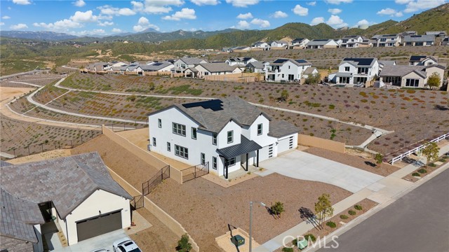 Detail Gallery Image 3 of 52 For 28535 Old Springs Road, Castaic,  CA 91384 - 5 Beds | 5/1 Baths
