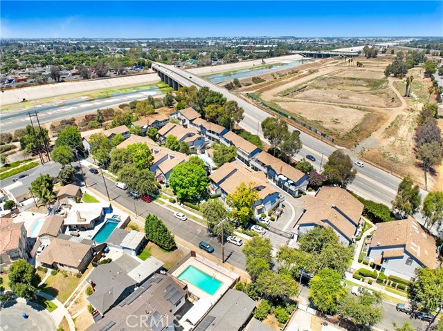863 W 34th Street, Long Beach CA: https://media.crmls.org/medias/94660e4e-7294-4925-8fe2-309bb883fce5.jpg