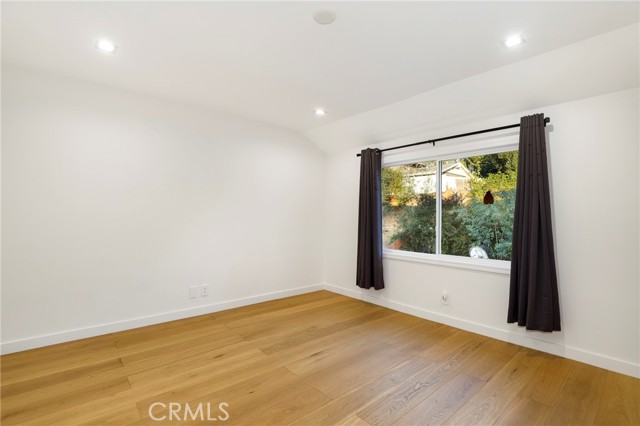 Detail Gallery Image 36 of 47 For 9742 Farralone, Chatsworth,  CA 91311 - 4 Beds | 3/1 Baths