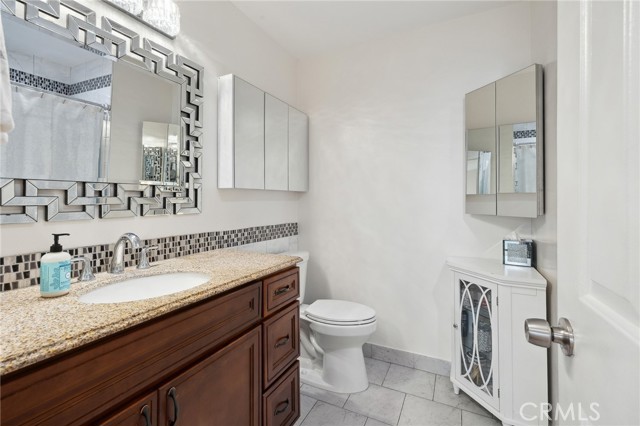 301 W Loraine Street, Glendale CA: https://media.crmls.org/medias/9467b305-5e64-42f0-a468-e18790915c54.jpg