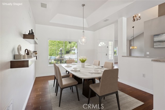22501 Marilla Street, Chatsworth CA: https://media.crmls.org/medias/94680973-e5a4-460d-b640-7d62c5ae6d9e.jpg