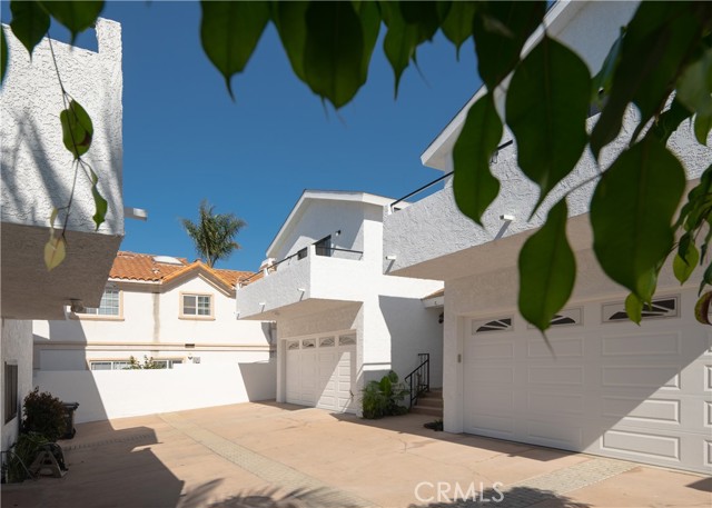 510 Francisca Avenue, Redondo Beach, California 90277, 3 Bedrooms Bedrooms, ,2 BathroomsBathrooms,Residential,For Sale,Francisca,SB26080599