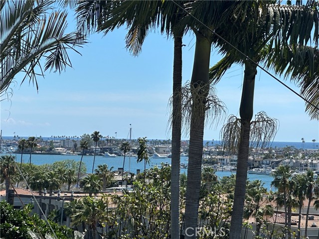 Detail Gallery Image 13 of 14 For 1221 Kings Road, Newport Beach,  CA 92663 - 3 Beds | 2 Baths