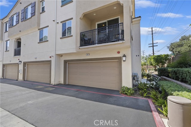 384 Ruby Red Lane, Upland CA: https://media.crmls.org/medias/946906dc-3e6e-4a24-bcb6-506a073a45c5.jpg