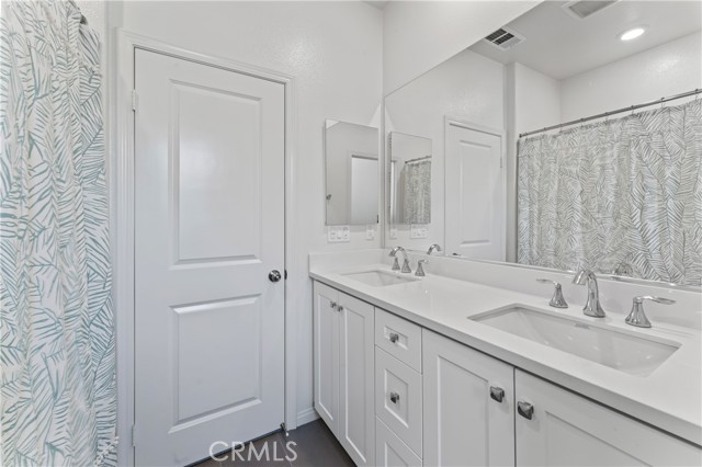 Detail Gallery Image 20 of 31 For 22730 Harmony Dr, Saugus,  CA 91350 - 2 Beds | 2/1 Baths