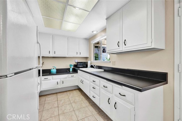 Detail Gallery Image 4 of 31 For 336 Avenida Sevilla #B,  Laguna Woods,  CA 92637 - 2 Beds | 1/1 Baths