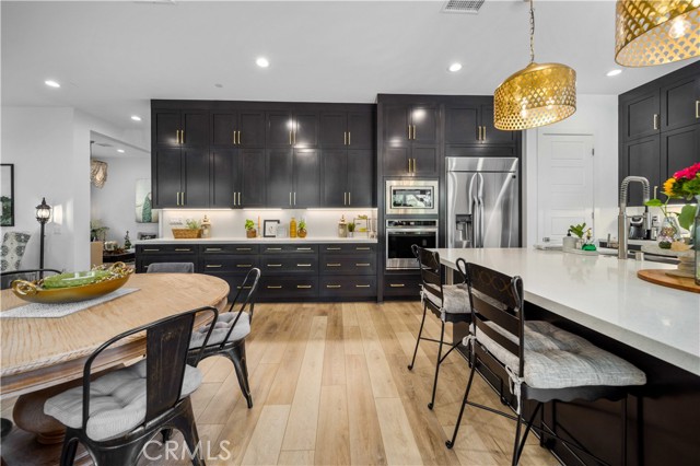 Detail Gallery Image 24 of 61 For 19127 Malabar St, Canyon Country,  CA 91351 - 5 Beds | 4 Baths