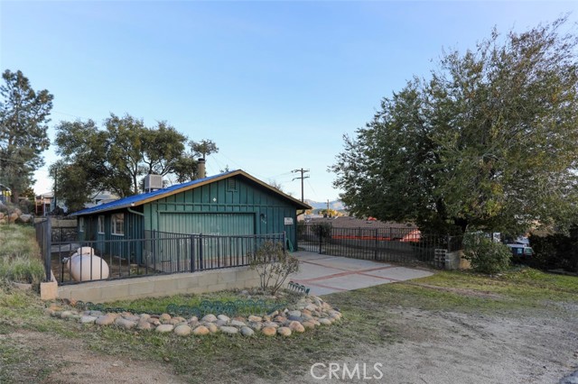 Detail Gallery Image 2 of 28 For 108 Cypress, Wofford Heights,  CA 93285 - 2 Beds | 1/1 Baths