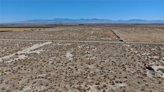 10900 Avenue H, Lancaster CA: https://media.crmls.org/medias/946d16e1-7c39-42fd-9003-545e94af2b41.jpg