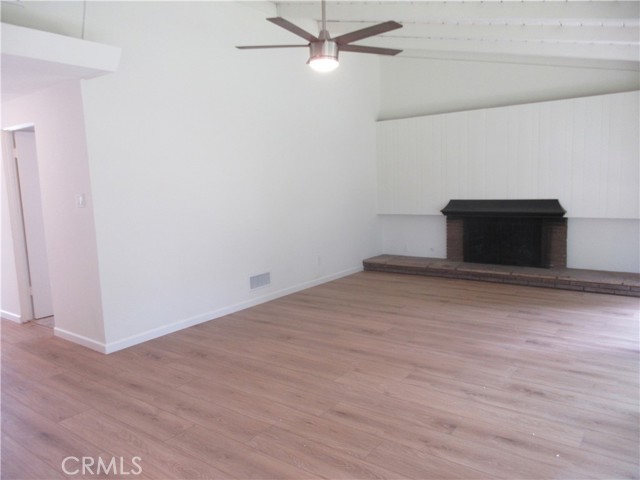 8447 Fullbright Avenue, Winnetka CA: https://media.crmls.org/medias/946db615-5d83-4cfc-bb9c-160bde15ff1c.jpg