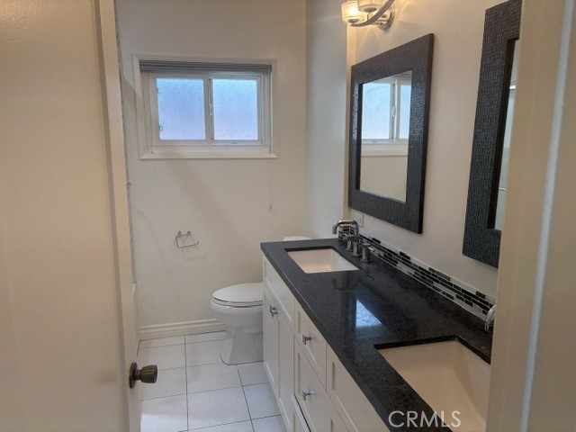 6419 Firmament Avenue photo 10