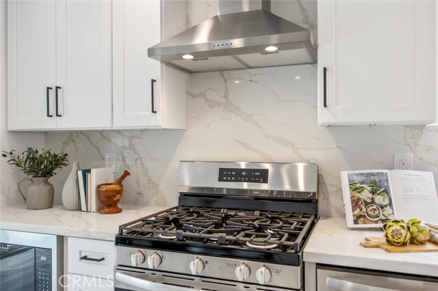 Detail Gallery Image 22 of 43 For 21140 Winterset Dr, Saugus,  CA 91350 - 4 Beds | 2 Baths