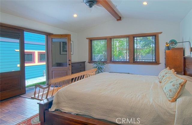 Detail Gallery Image 21 of 41 For 330 Colleen Pl, Costa Mesa,  CA 92627 - 4 Beds | 3 Baths