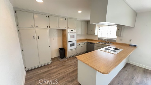 29954 Gulfstream, Canyon Lake CA: https://media.crmls.org/medias/946e8152-2b0b-4310-a67d-4c99498a6a8b.jpg