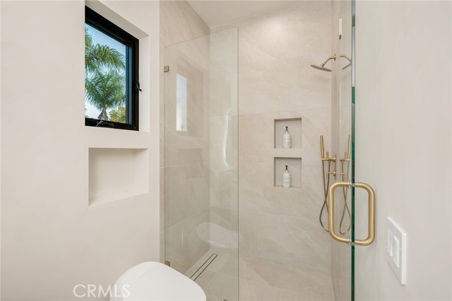 Detail Gallery Image 56 of 72 For 15447 Huston, Sherman Oaks,  CA 91403 - 5 Beds | 5/1 Baths