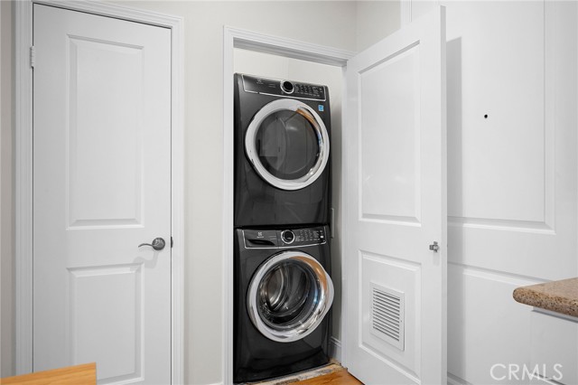 Detail Gallery Image 24 of 32 For 6938 Laurel Canyon #101,  North Hollywood,  CA 91605 - 2 Beds | 2 Baths