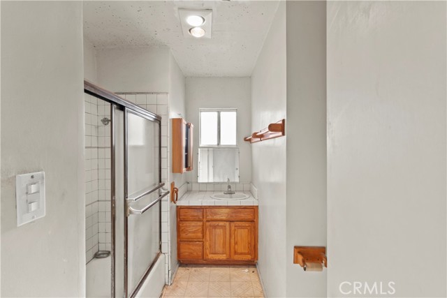 Detail Gallery Image 29 of 54 For 16950 La Salle Ave, Gardena,  CA 90247 - 4 Beds | 2/1 Baths