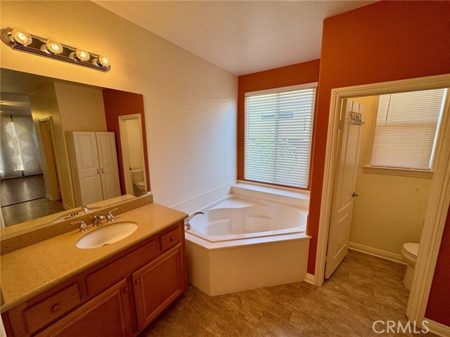 Detail Gallery Image 9 of 39 For 7929 January Dr, Hemet,  CA 92545 - 2 Beds | 2 Baths