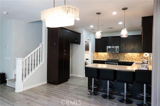 Detail Gallery Image 9 of 44 For 181 Bright Poppy, Irvine,  CA 92618 - 4 Beds | 3 Baths
