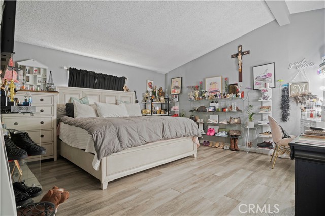 Detail Gallery Image 9 of 11 For 4080 Pedley #191,  Jurupa Valley,  CA 92509 - 4 Beds | 2 Baths