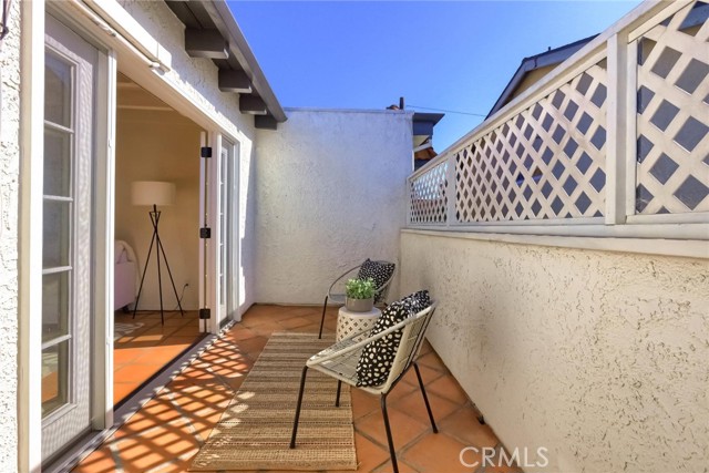 2217 Curtis Avenue, Redondo Beach, California 90278, 2 Bedrooms Bedrooms, ,1 BathroomBathrooms,Residential,Sold,Curtis,SB22069328