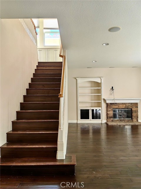 Detail Gallery Image 4 of 32 For 11 Carmichael, Irvine,  CA 92602 - 3 Beds | 2/1 Baths