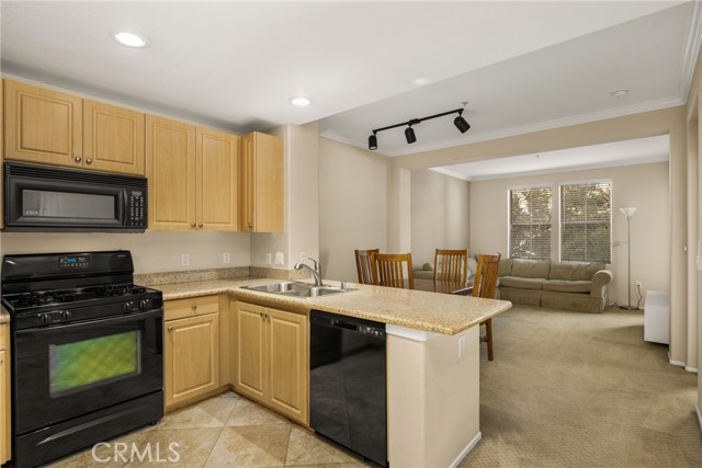 Detail Gallery Image 9 of 39 For 2304 Watermarke, Irvine,  CA 92612 - 1 Beds | 1 Baths