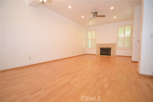 Detail Gallery Image 2 of 22 For 2615 Plaza Del Amo #636,  Torrance,  CA 90503 - 2 Beds | 2/1 Baths