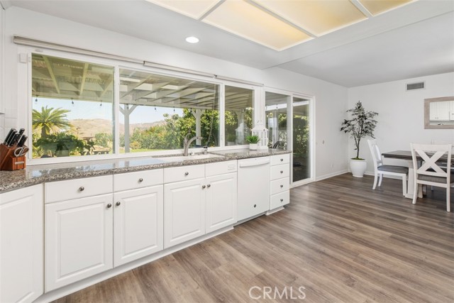 Detail Gallery Image 16 of 55 For 431 Calle Familia, San Clemente,  CA 92672 - 4 Beds | 2 Baths