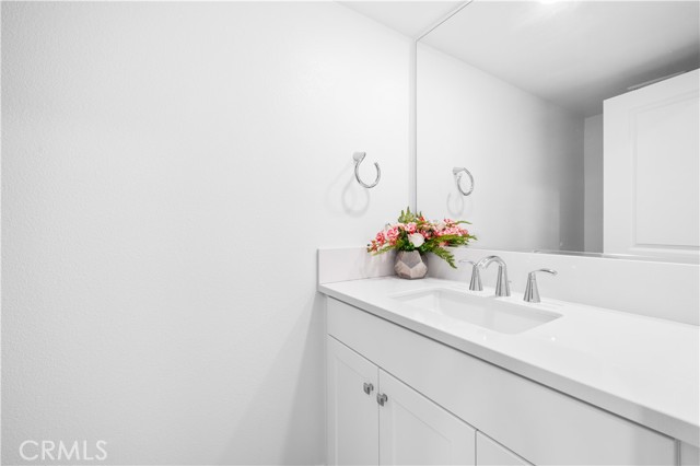 Detail Gallery Image 31 of 39 For 410 Lobata, Irvine,  CA 92618 - 4 Beds | 3/1 Baths