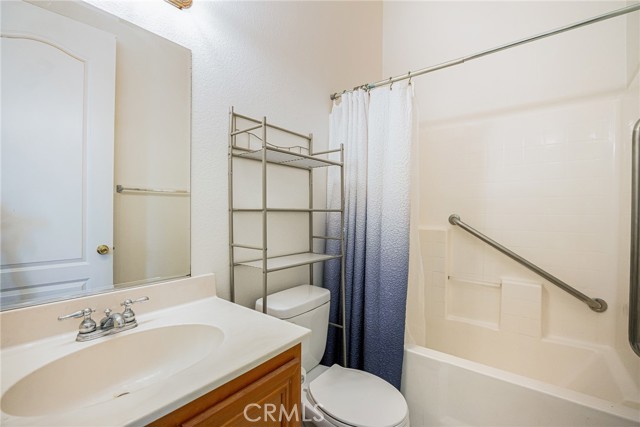 731 Oak Glade Drive, Fallbrook CA: https://media.crmls.org/medias/94733954-016b-4bc5-8815-d6e401151ac1.jpg