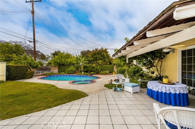 Detail Gallery Image 29 of 36 For 939 W Orange Rd, Santa Ana,  CA 92706 - 3 Beds | 2 Baths