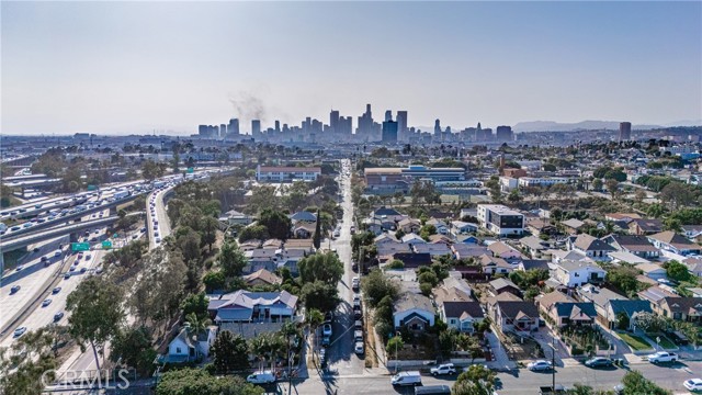 2718 E 7th Street, Los Angeles CA: https://media.crmls.org/medias/9474325e-0ac1-4a01-86f8-0d9261a72664.jpg