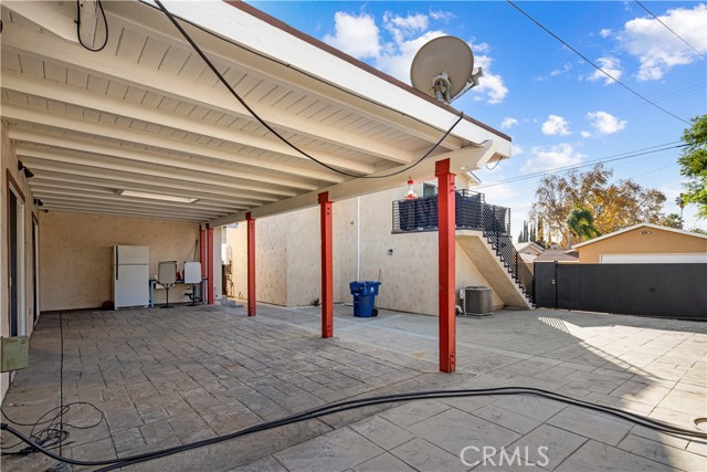 23040 Saticoy Street, Canoga Park CA: https://media.crmls.org/medias/9474c5ba-cd93-4063-b5c5-a25eff814876.jpg