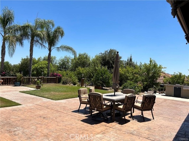 17514 Fairbreeze Court, Riverside, California 92504, 3 Bedrooms Bedrooms, ,4 BathroomsBathrooms,Single Family Residence,For Sale,Fairbreeze,OC24043565