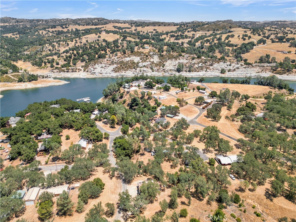 https://media.crmls.org/medias/94754e8a-ac67-4dd9-8978-4f75d6baf597.jpg?preset=X-Large