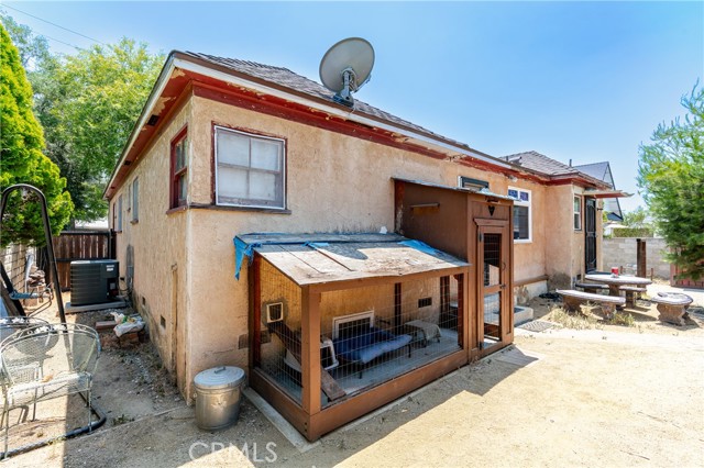Detail Gallery Image 32 of 33 For 2707 Windsor Ave, Altadena,  CA 91001 - 2 Beds | 2 Baths