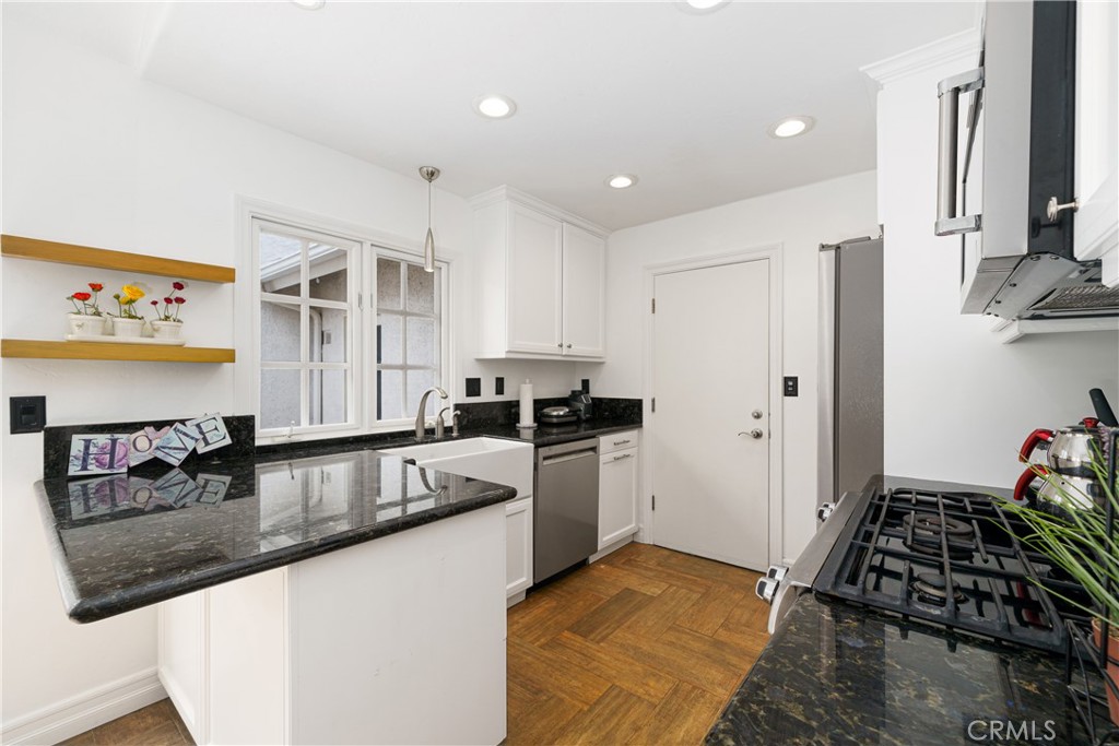 MLS #OC25233246 image #9