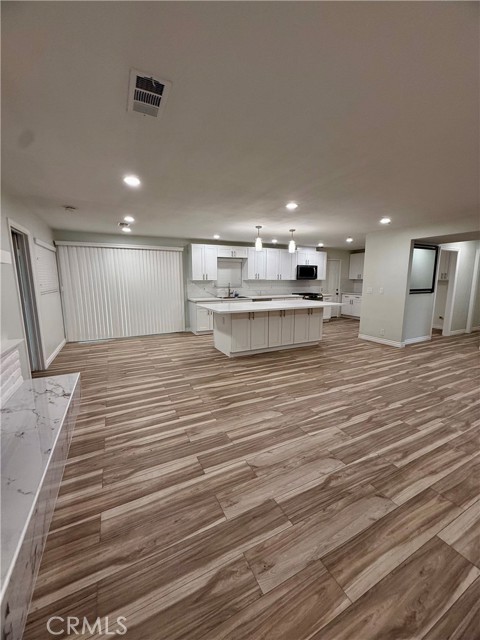 Detail Gallery Image 3 of 16 For 19825 Smith Rd, Perris,  CA 92570 - 3 Beds | 3 Baths